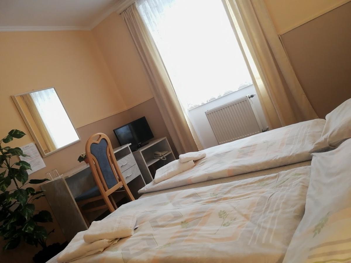 Hotel Wertheim Prag Dış mekan fotoğraf