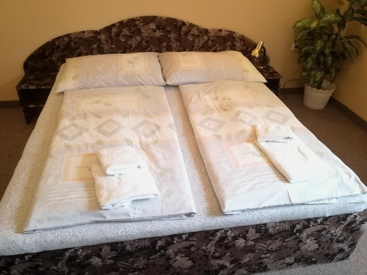 Hotel Wertheim Prag Dış mekan fotoğraf