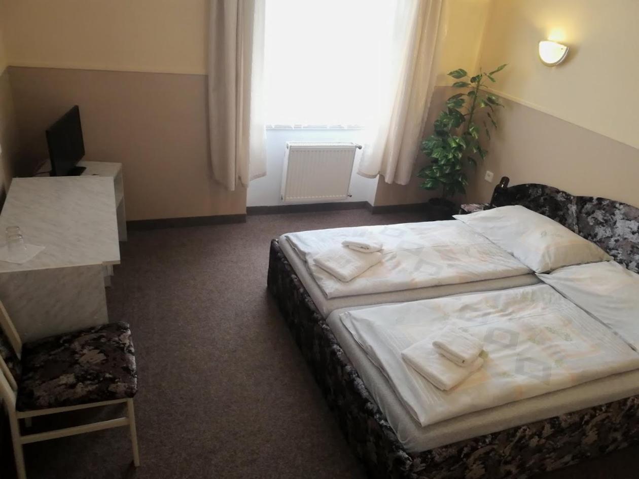 Hotel Wertheim Prag Dış mekan fotoğraf